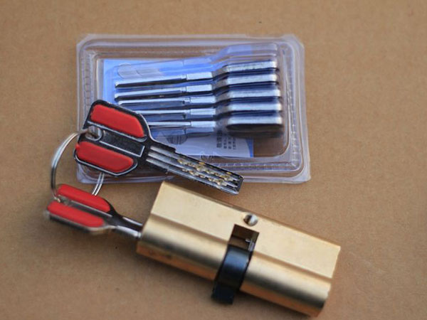 雅安市24小时上门开锁公司