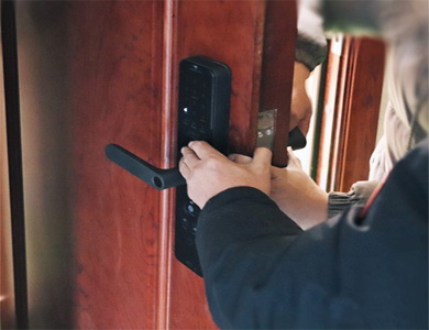 雅安市24小时上门开锁公司